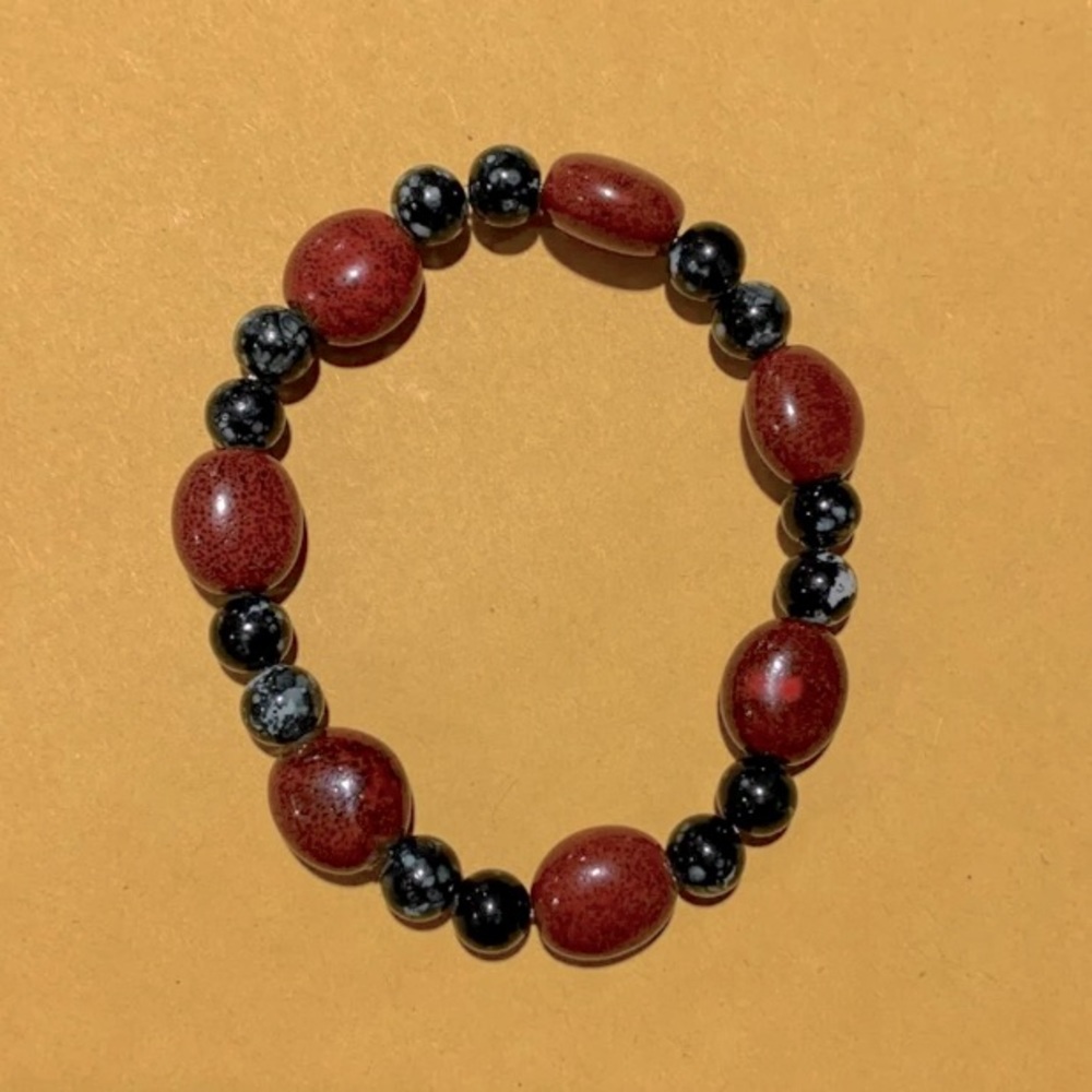 Handmade elastic glass bead bracelet